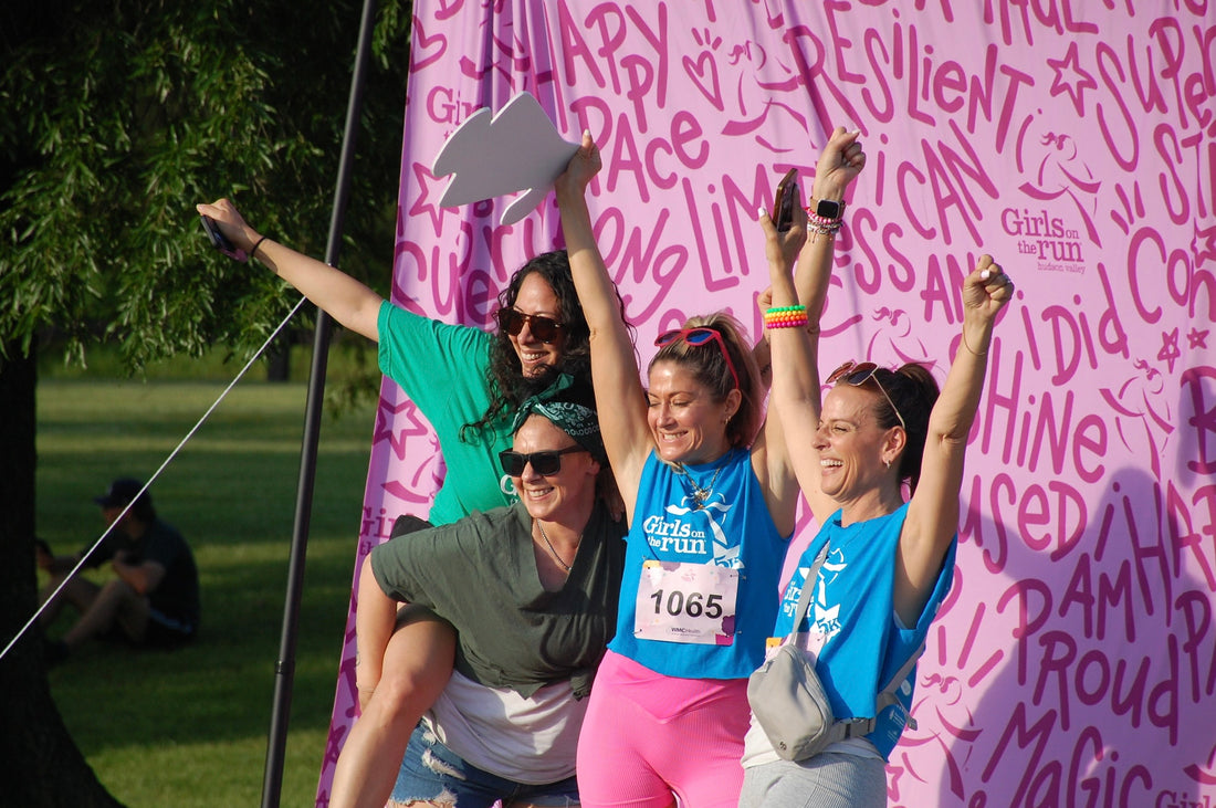 Girls On the Run Photo Backdrop